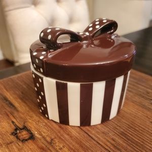 Henri Bendel Trinket Hatbox